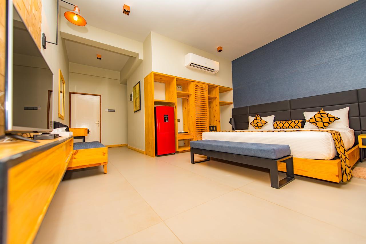 Ballena Regency Hotel
