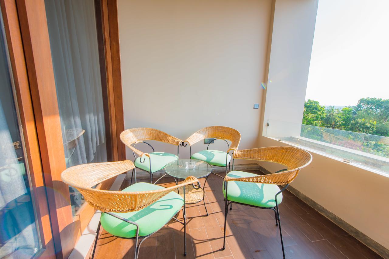 Hotel Ballena Regency