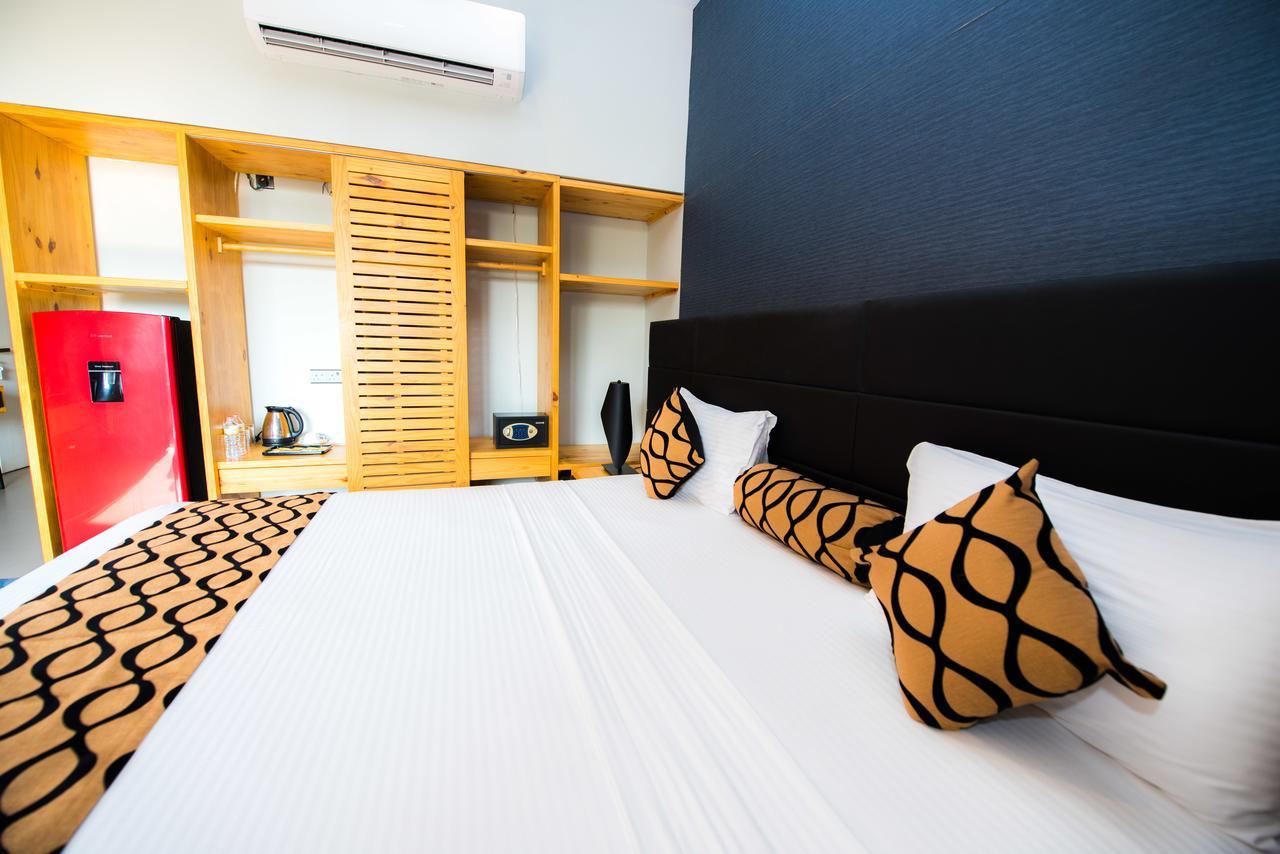 Ballena Regency Hotel